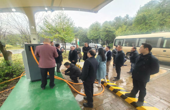 隆回縣政府考察團與交發集團交流研討新能源充電項目