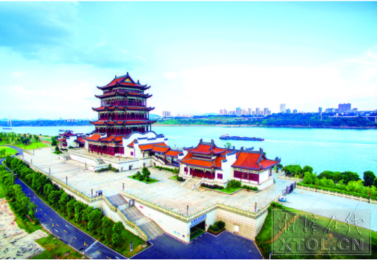 “萬(wàn)樓興，湘潭興”，萬(wàn)樓成為湘潭新地標(biāo)建筑。